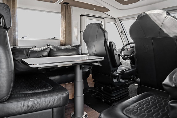 Adria SONIC SUPREME I 710SL | Alde | Litium | Stekeovn | Skinnsalong | 2 of 5
