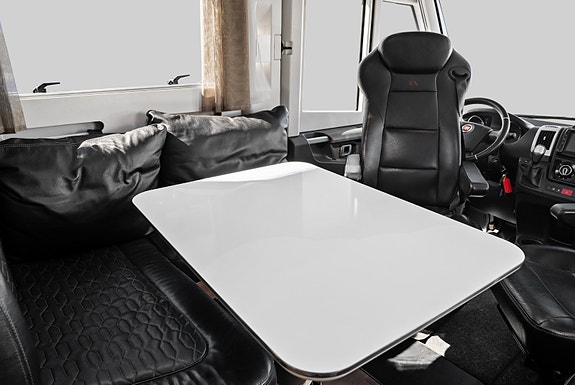 Adria SONIC SUPREME I 710SL | Alde | Litium | Stekeovn | Skinnsalong | 4 of 5