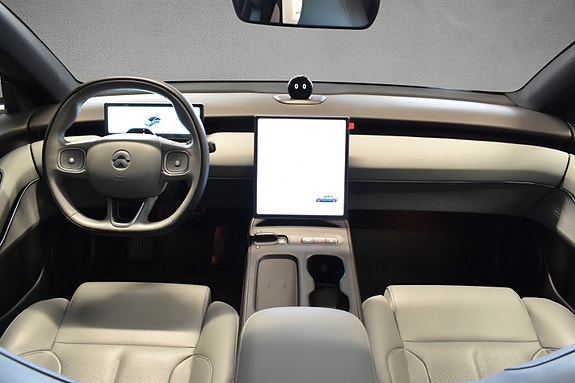 NIO ET5 16 of 30