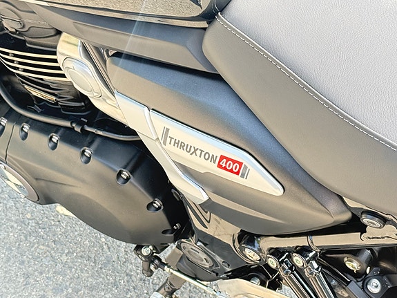 Triumph Thruxton 400 5 of 5