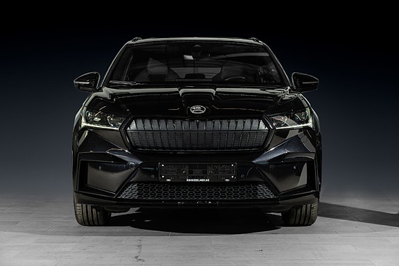 Skoda Enyaq 3 of 5