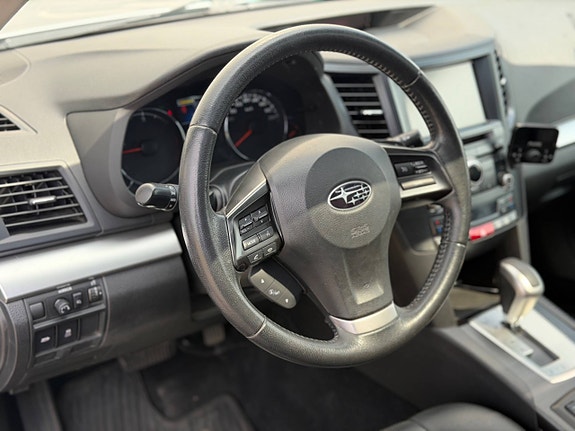 Subaru Outback 12 of 16