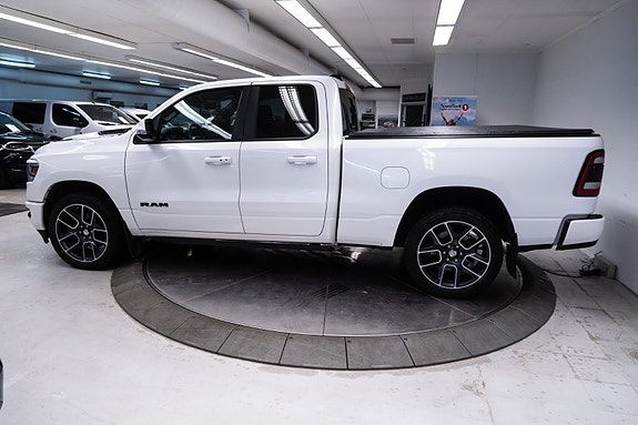 Dodge RAM 1500 2 of 5