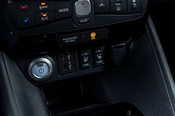 Nissan Leaf 13 of 27