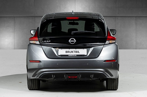 Nissan Leaf 25 of 27