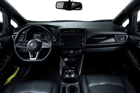 Nissan Leaf 23 of 27