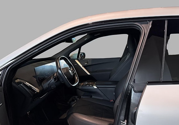 BMW iX 5 of 5