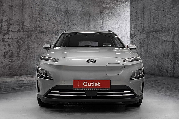 Hyundai Kona 2 of 5