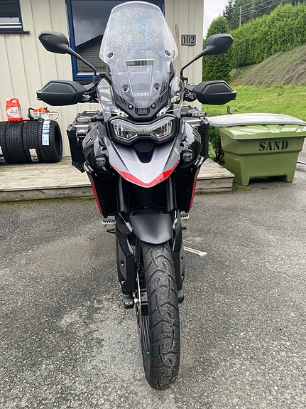 Triumph Tiger 900 GT Pro 2 of 4