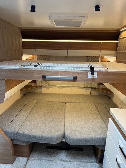 Hobby 515 UHK De luxe Velholdt familievogn | Fiamma ZIP-markise | Fuktgaranti til 2027 13 of 30