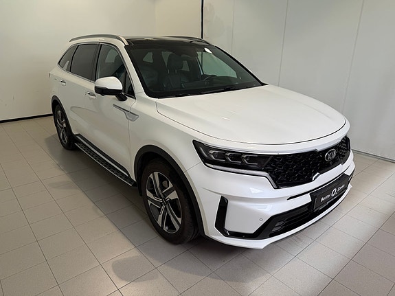 Kia Sorento 2 of 5