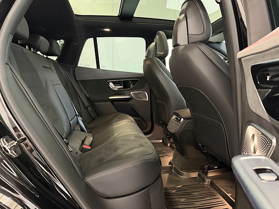 Mercedes-Benz EQE SUV 10 of 19