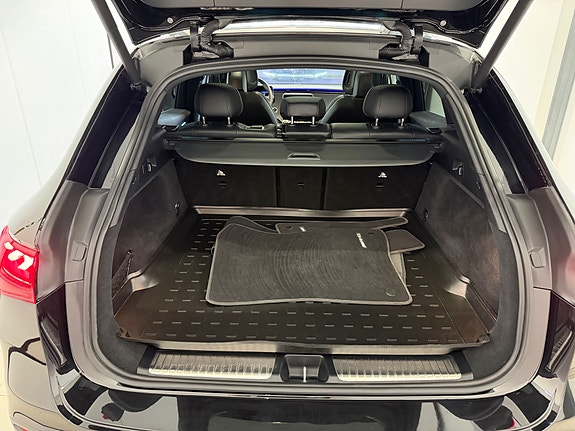 Mercedes-Benz EQE SUV 8 of 19