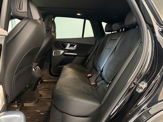 Mercedes-Benz EQE SUV 7 of 19