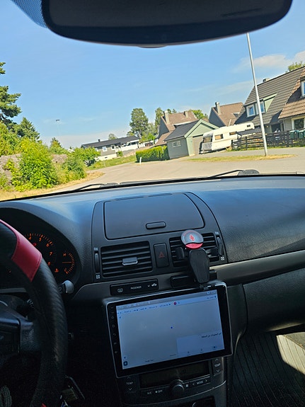 Toyota Avensis 3 of 5