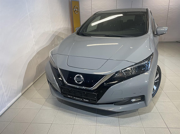 Nissan Leaf 3 of 23