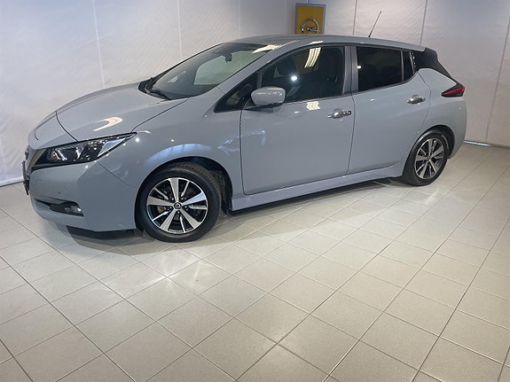 Nissan Leaf 7 of 23