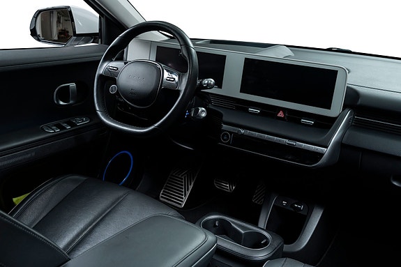 Hyundai Ioniq 5 2 of 30