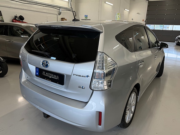 Toyota Prius+ Seven 6 of 30