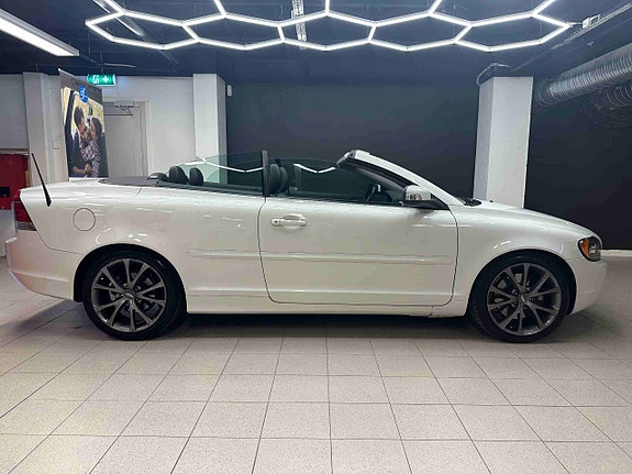 Volvo C70 10 of 30
