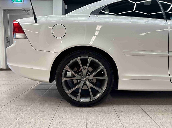 Volvo C70 7 of 30