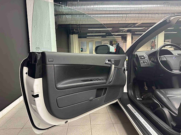 Volvo C70 13 of 30