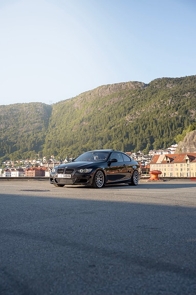 BMW 335d 2 of 5
