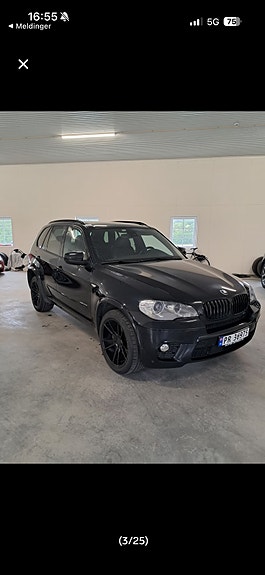 BMW X5 2 of 5