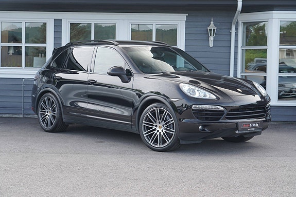 Porsche Cayenne 3 of 20