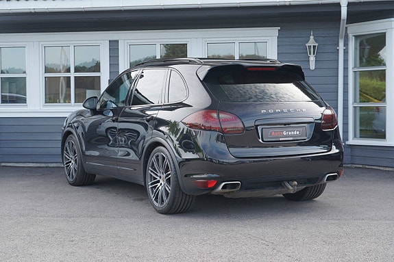 Porsche Cayenne 4 of 20