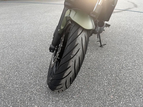 Kawasaki Z 650 5 of 5