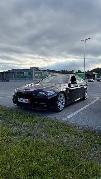 BMW 535i 2 of 5