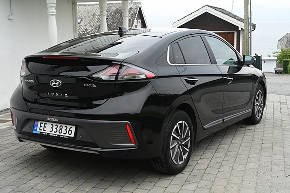Hyundai IONIQ 4 of 5
