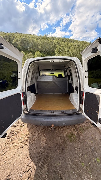 Volkswagen Caddy 5 of 5