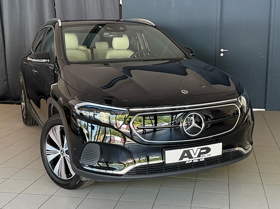 Mercedes-Benz EQA300 2 of 5