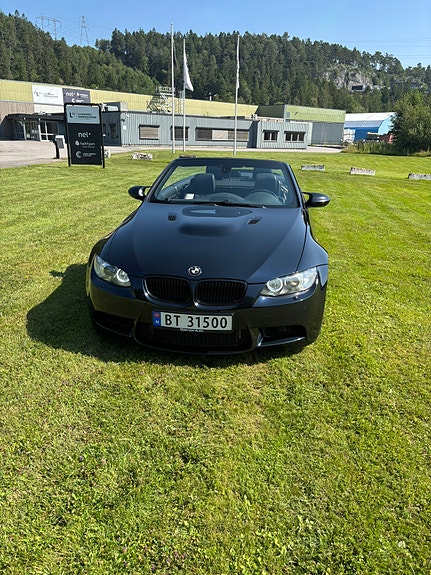 BMW M3 3 of 5
