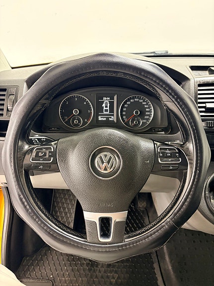 Volkswagen Transporter 12 of 15