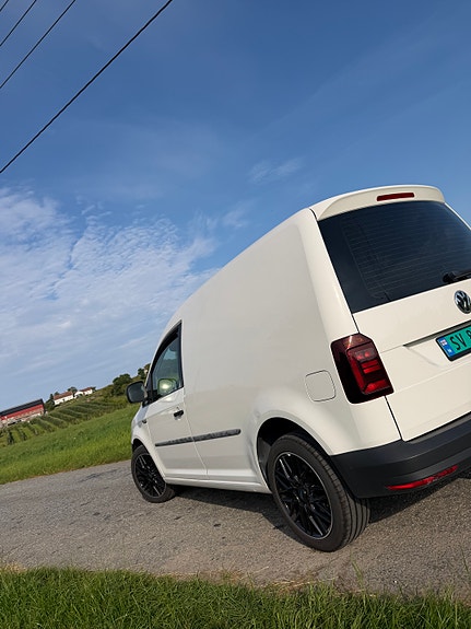 Volkswagen Caddy 5 of 5