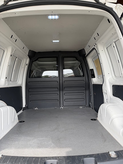 Volkswagen Caddy 10 of 13