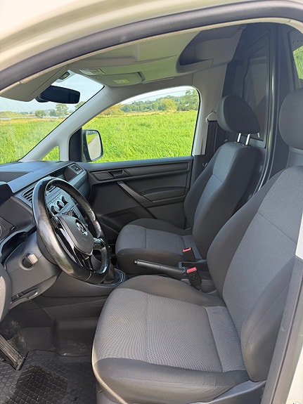 Volkswagen Caddy 12 of 13