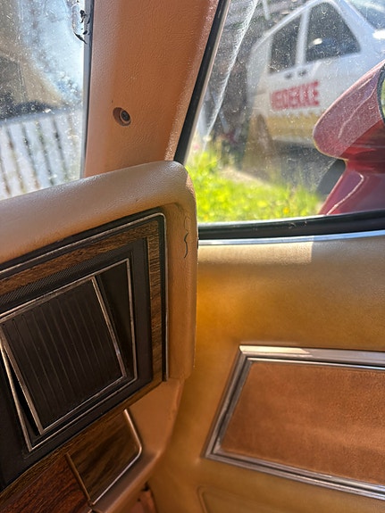 Chevrolet Caprice 16 of 30