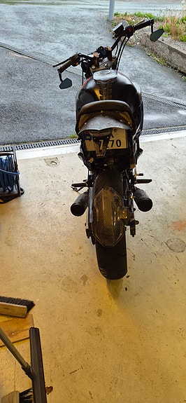 Suzuki GSX 600 F 2 of 5