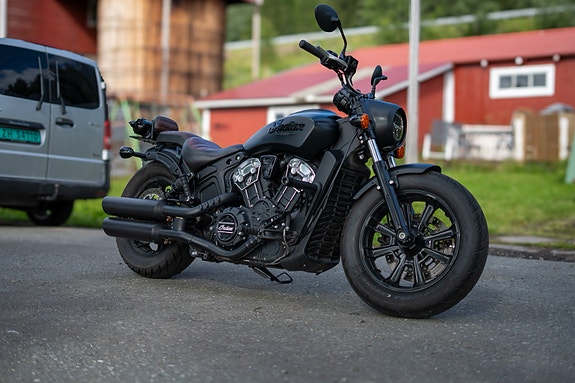 INDIAN Scout Bobber 3 of 7