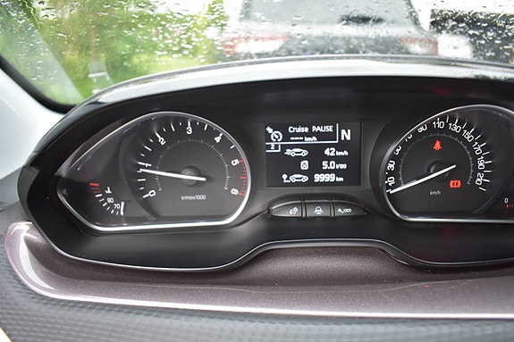 Peugeot 2008 4 of 30