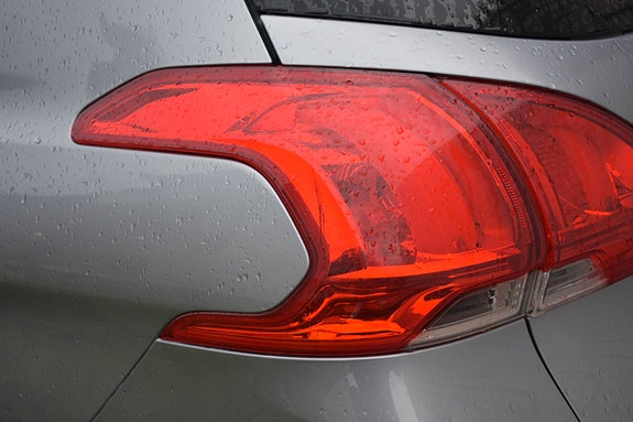 Peugeot 2008 26 of 30