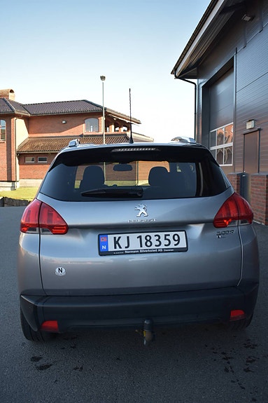 Peugeot 2008 28 of 30