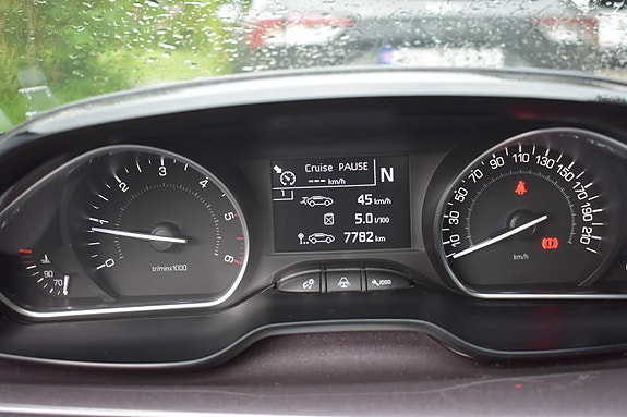 Peugeot 2008 3 of 30