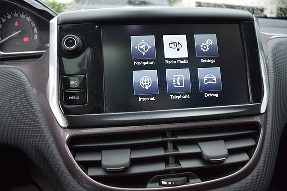 Peugeot 2008 7 of 30