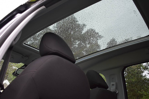 Peugeot 2008 2 of 30