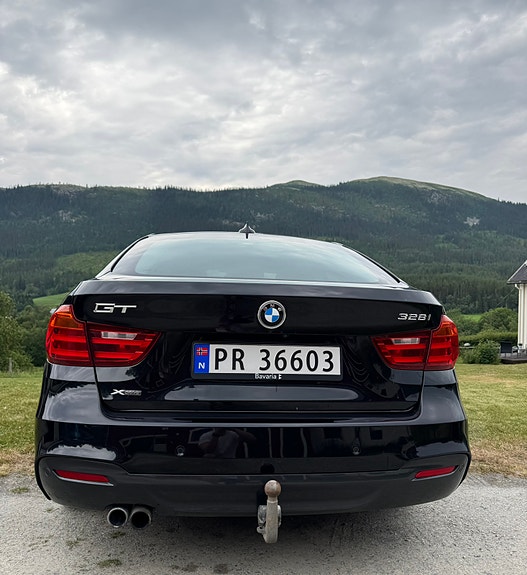 BMW 328i 5 of 5